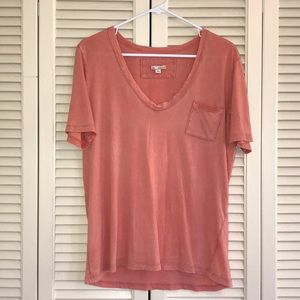 Women’s Gap size Large Tee.
